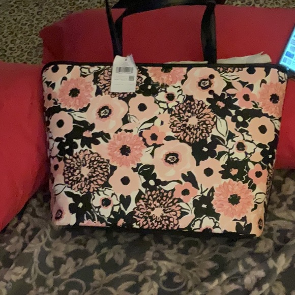 Kate Spade Tote - Picture 9 of 12